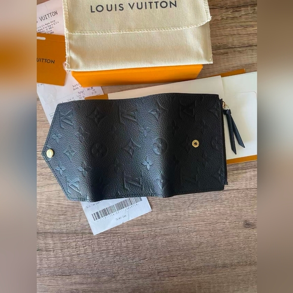 Louis Vuitton Victorine Wallet - Picture 7 of 13